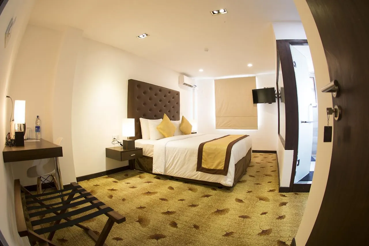 City Hotel Colombo 02