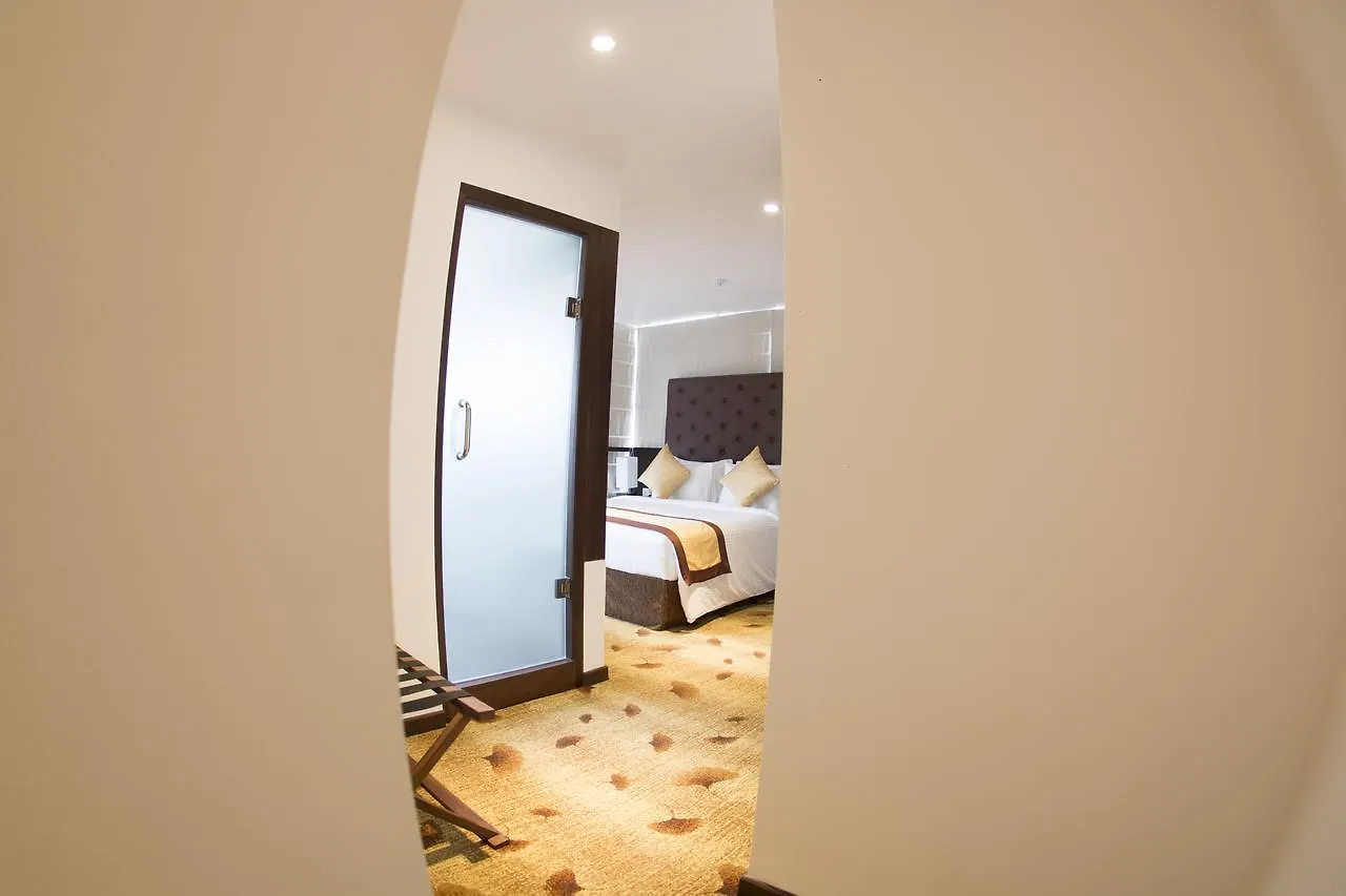 City Hotel Colombo 02
