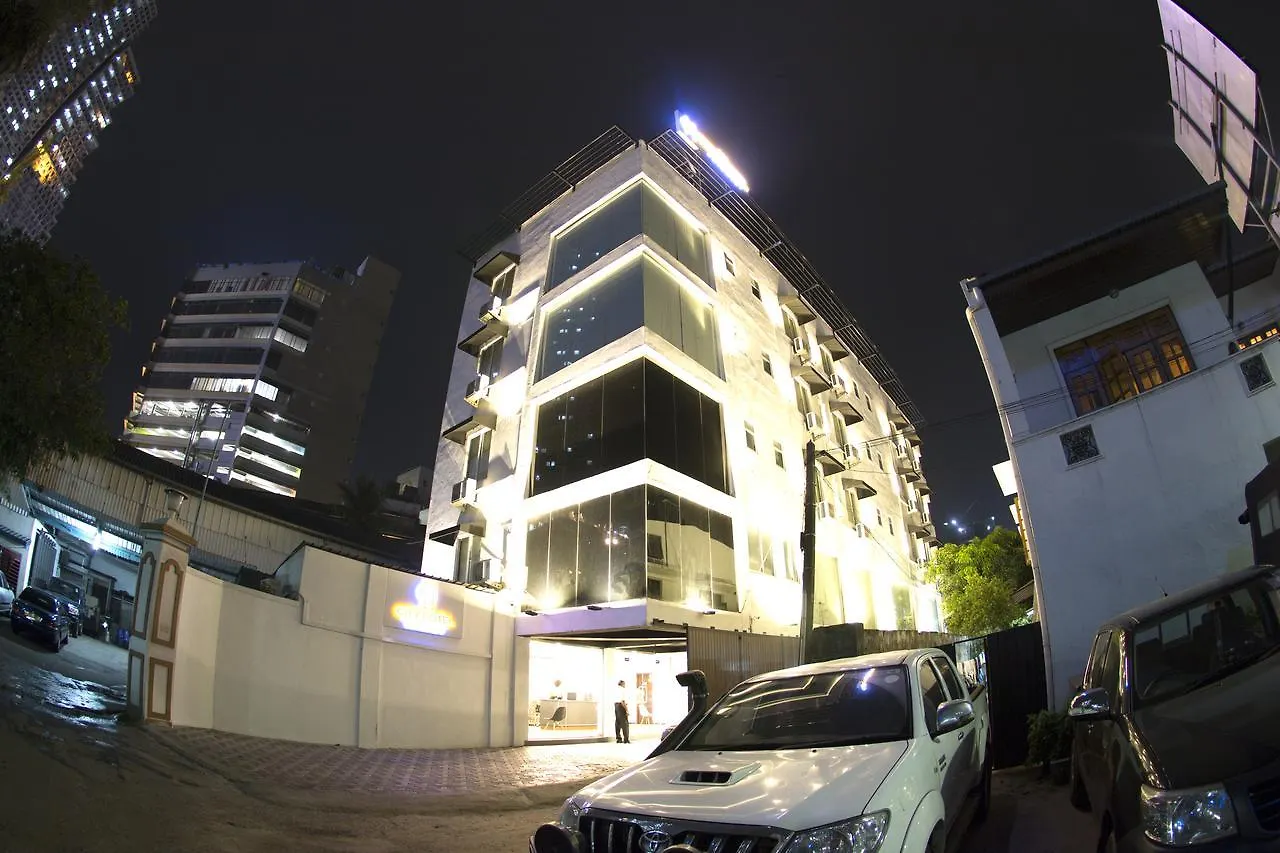 City Hotel Colombo 02