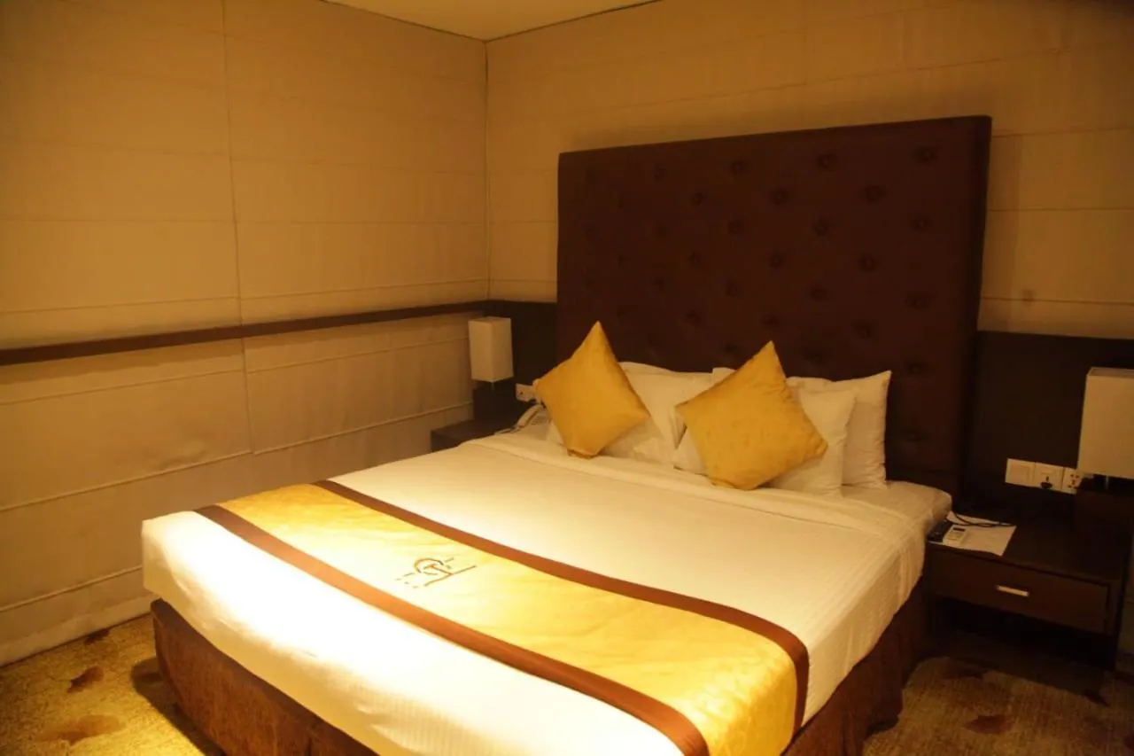 City Hotel Colombo 02